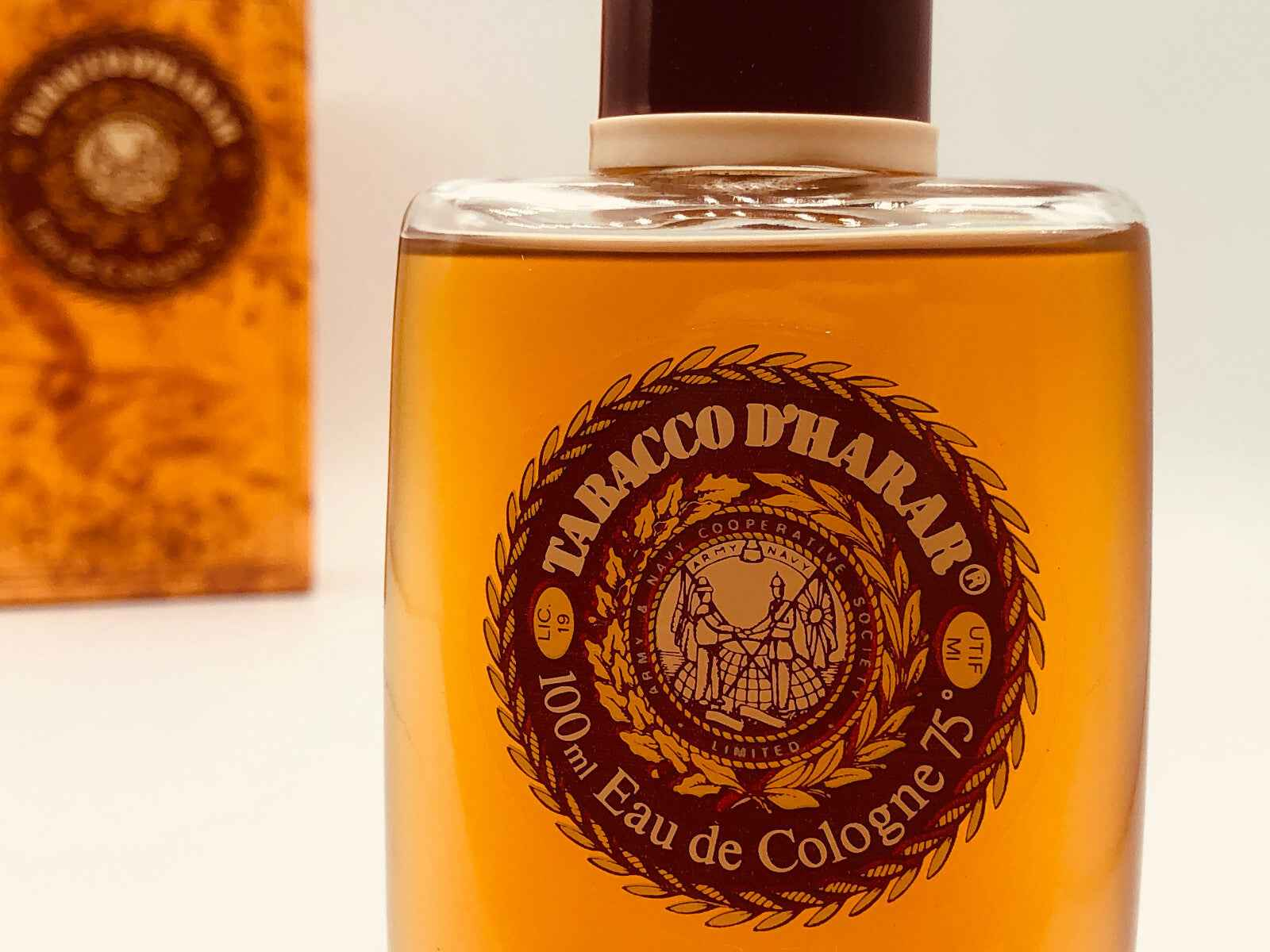 Profumo Tabacco Harar Vintage in flacone da 100ml con profumo elegante e note aromatiche distintive