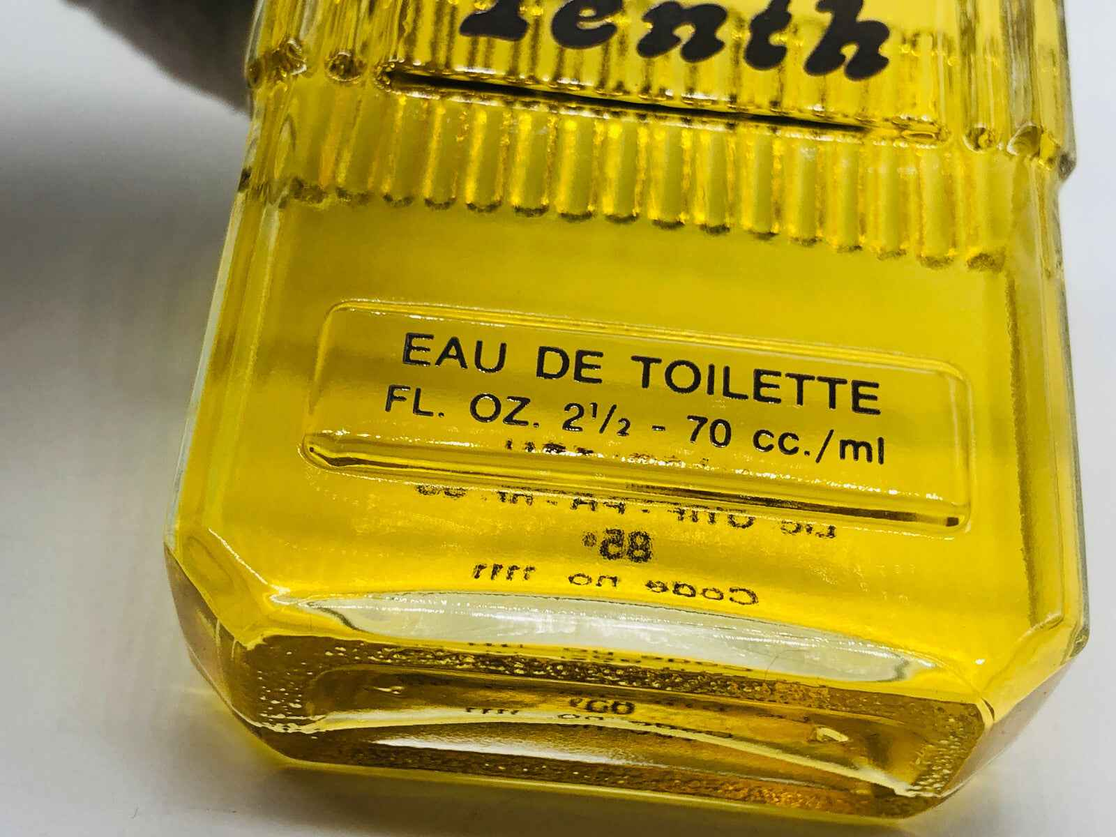 Bottiglia di profumo The Tenth Napoleon Vintage Eau de Toilette da 70 cc con etichetta chiara