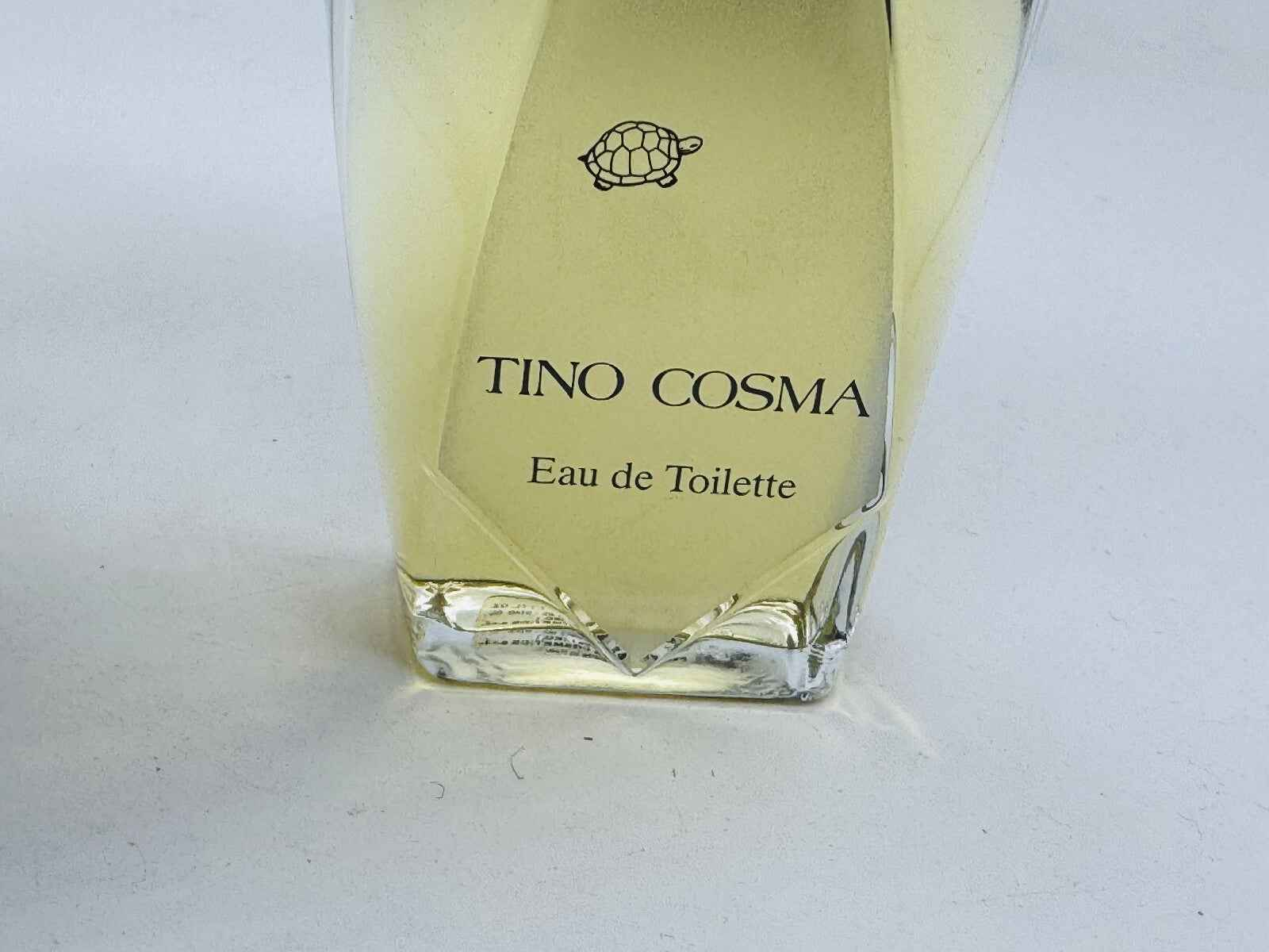 Flacone di profumo Tino Cosma Vintage Eau de Toilette con design elegante