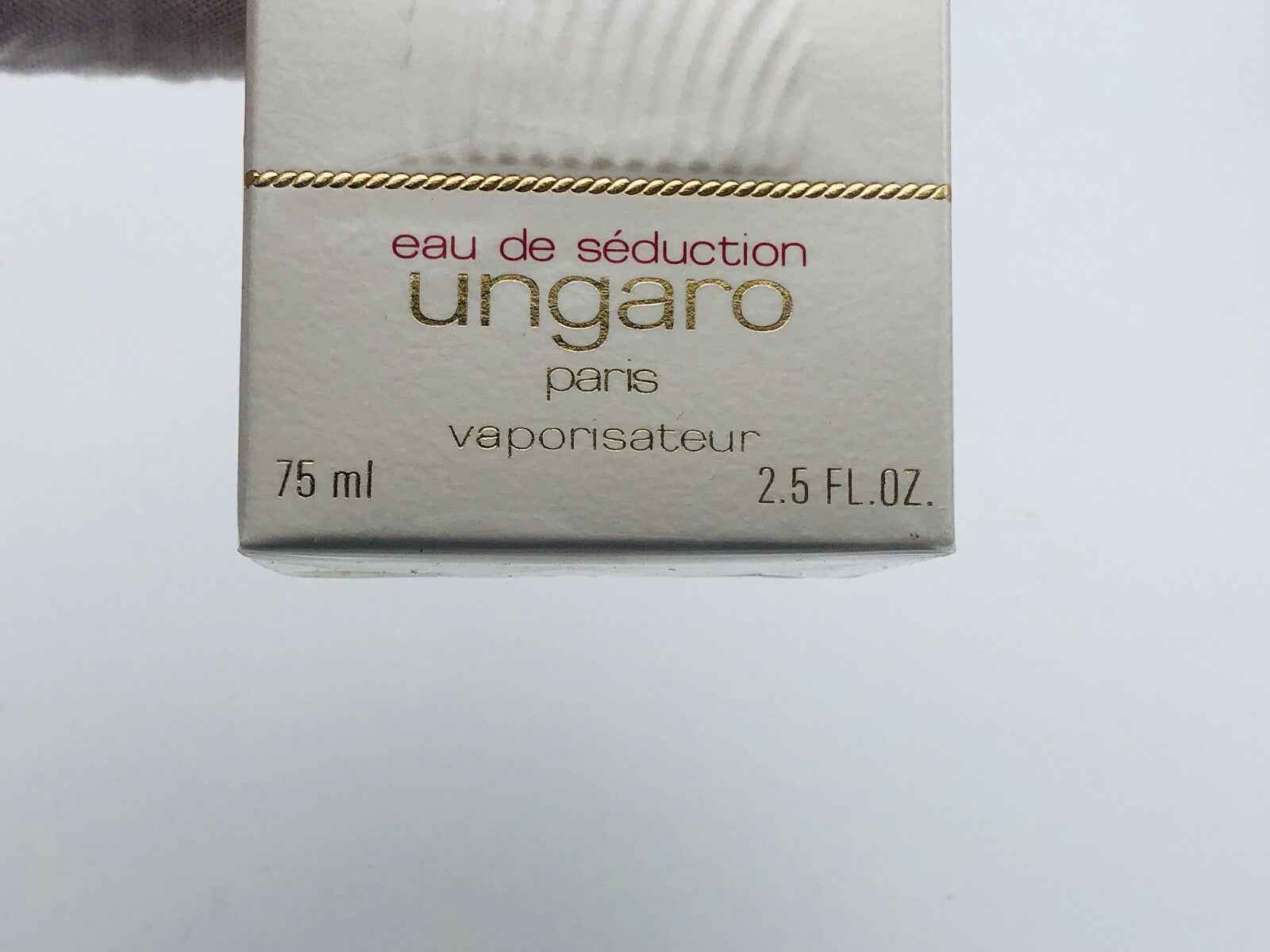 Scatola del Profumo Ungaro Diva Vintage 75 ml con design elegante e dettagli dorati