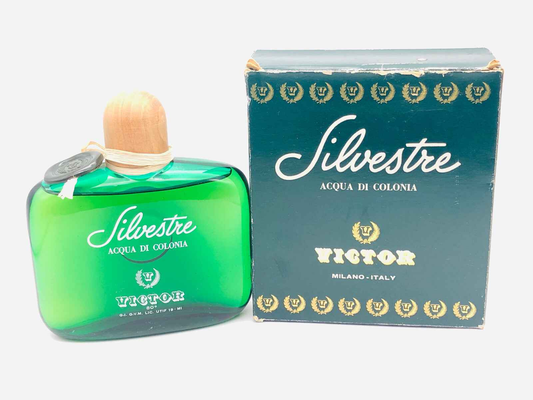 Profumo Victor Silvestre in bottiglia verde con tappo di legno e confezione originale