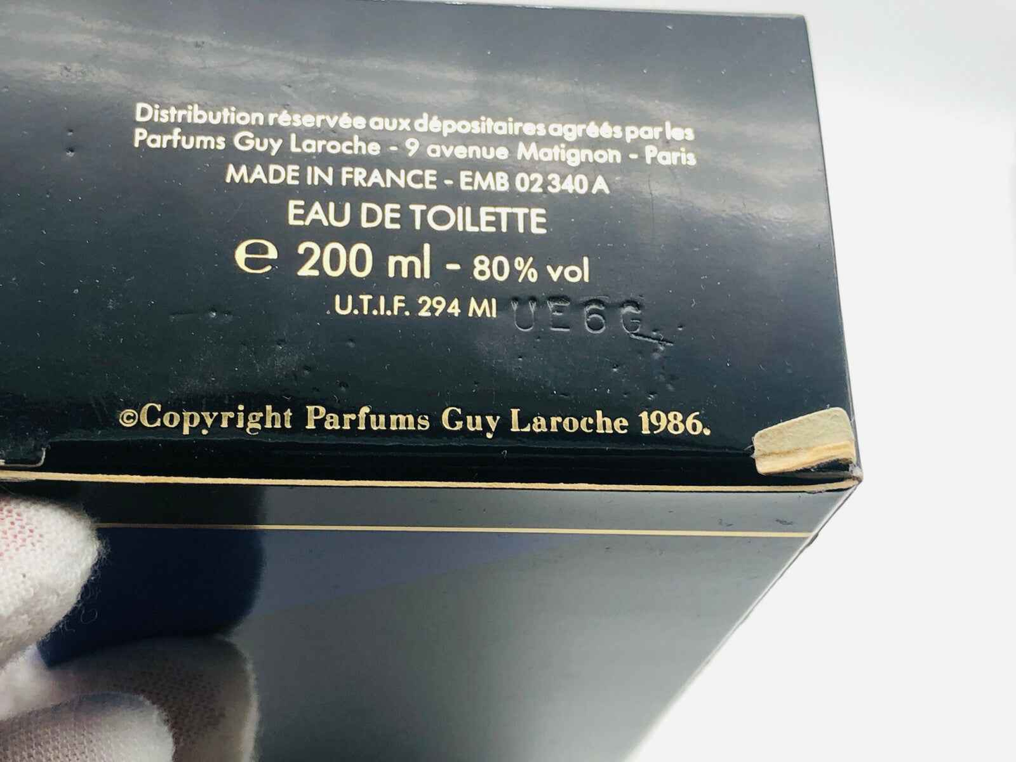 Scatola di profumo vintage Clandestine Laroche da 200 ml con dettagli di fabbricazione in Francia