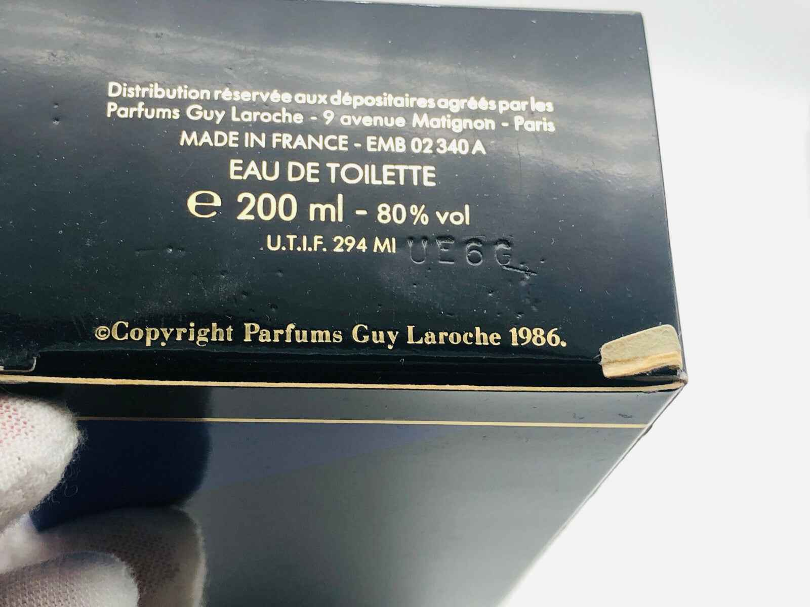 Scatola di profumo vintage Clandestine Laroche da 200 ml con dettagli di fabbricazione in Francia
