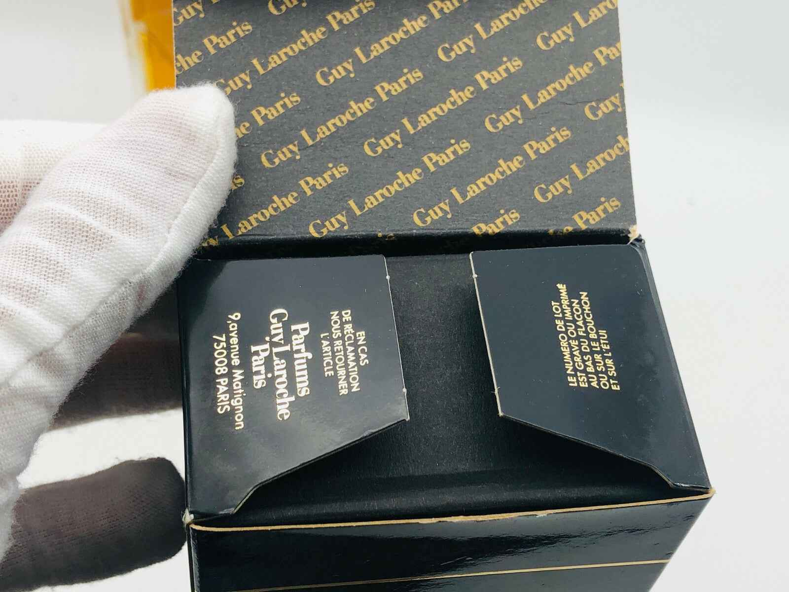 Scatola del profumo Vintage Clandestine Laroche con dettagli del marchio Guy Laroche Paris