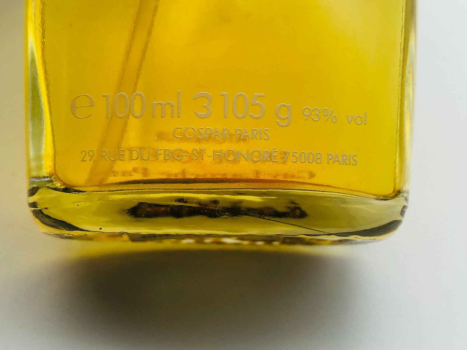 Bottiglia di Profumo Vintage Drakkar da 100 ml in vetro con dettagli sul fondo della confezione