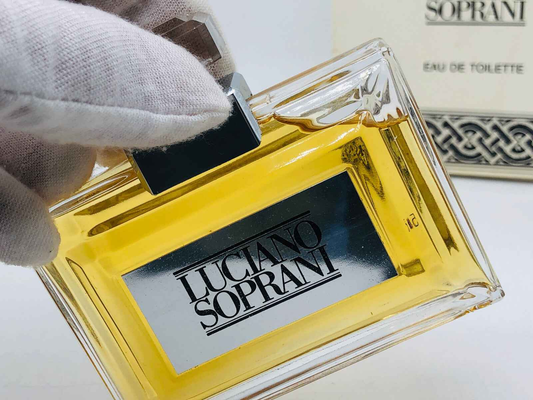 Flacone di profumo Vintage Luciano Soprani in confezione elegante con aroma distintivo