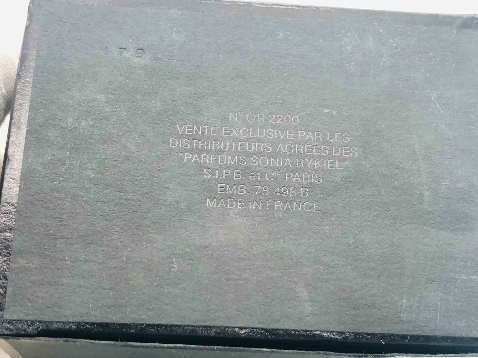 Scatola del profumo vintage Sonia Rykiel con dettagli di produzione e vendita esclusiva in Francia