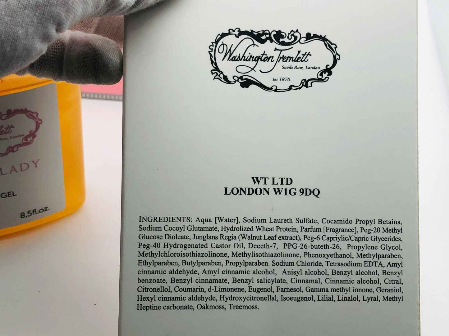 Etichetta del prodotto Profumo Washington Tremlett con ingredienti e dettagli sul marchio