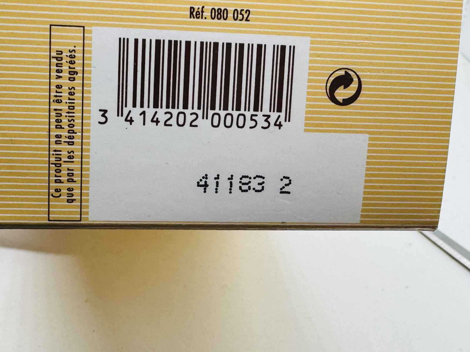 Scatola del profumo Zino Davidoff Vintage con codice a barre sul retro