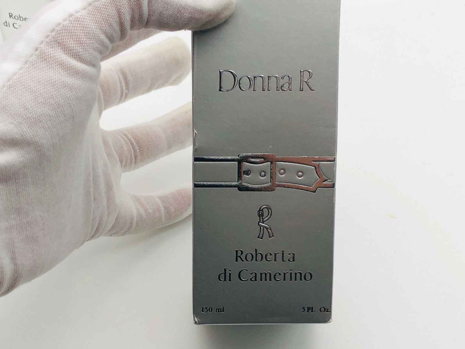 Scatola di profumo Roberta Di Camerino Vintage Donna R in argento con dettagli eleganti