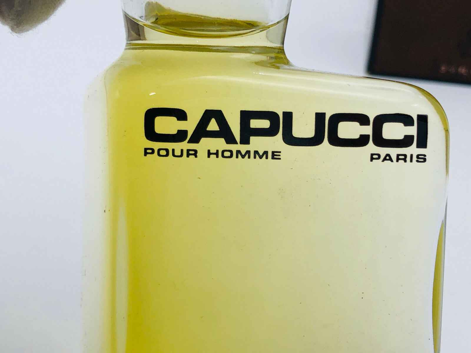 Profumo Roberto Capucci Pour Homme Vintage in bottiglia trasparente con etichetta nera distintiva