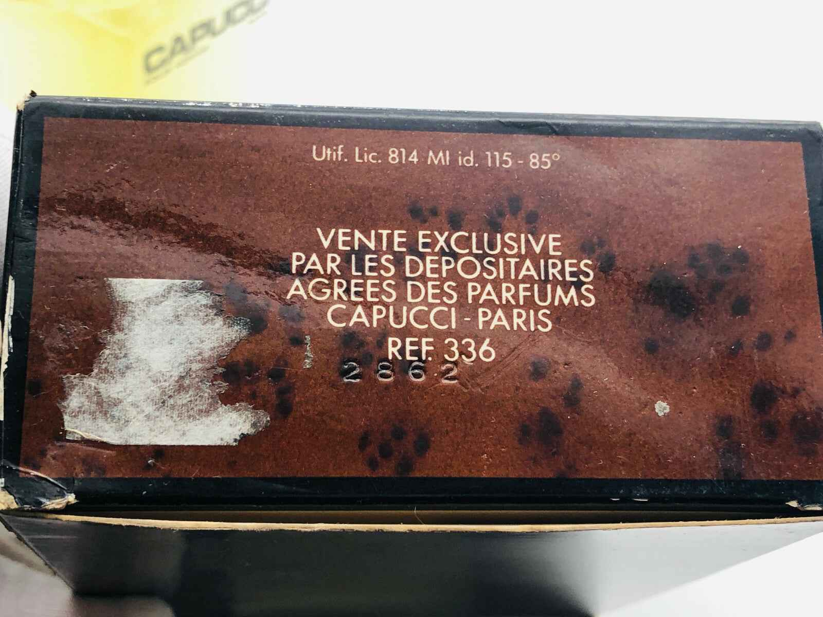 Scatola del profumo Roberto Capucci Pour Homme Vintage con dettagli sul rivenditore a Parigi