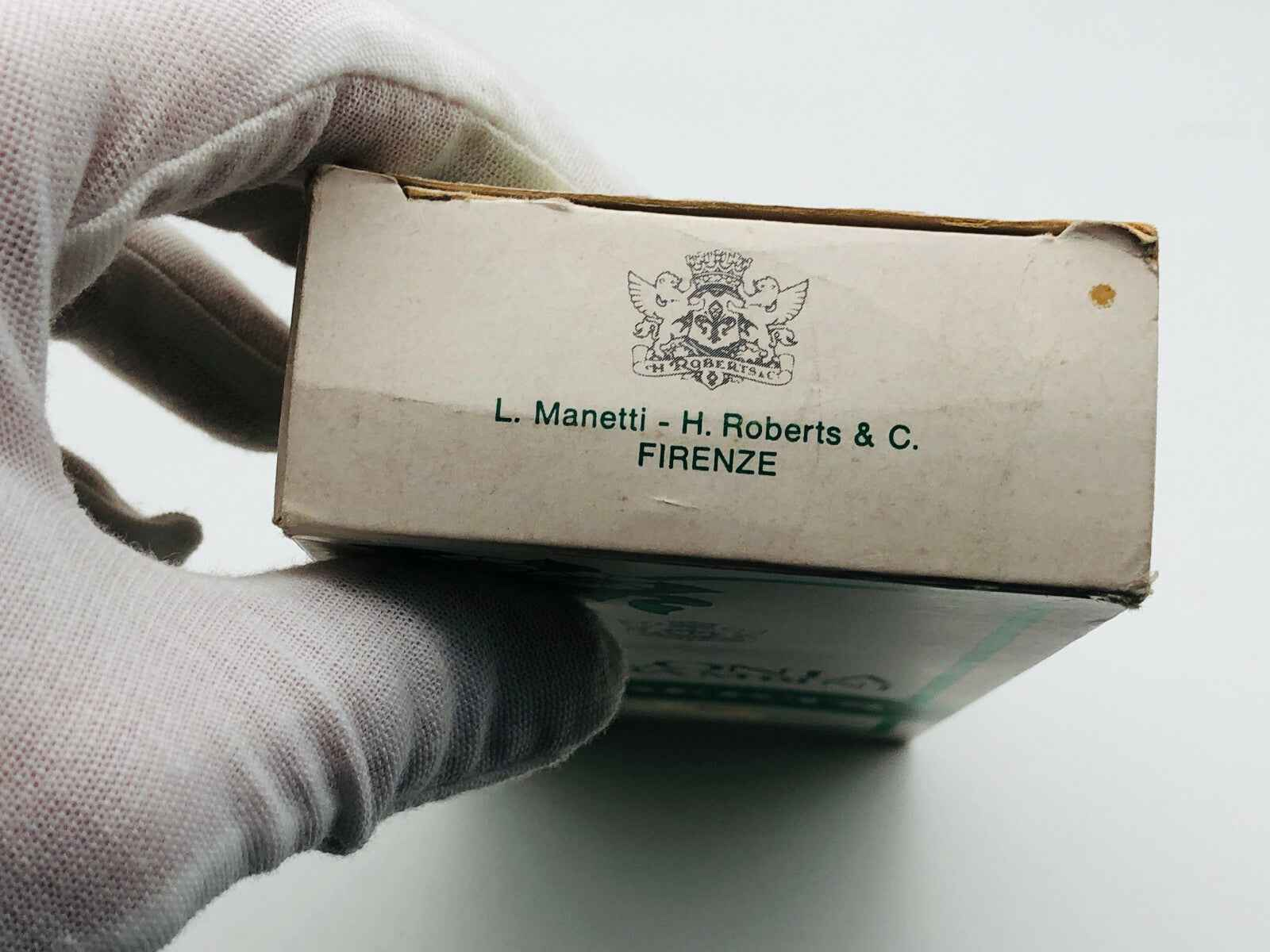 Scatola del Profumo Roberts Colonia Bambini con logo Manetti & Roberts e dettagli di Firenze