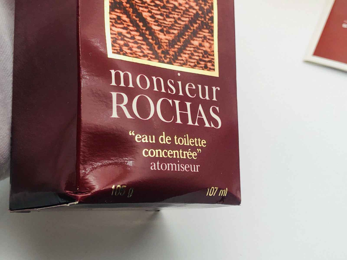 Scatola del profumo Rochas Monsieur Vintage da 107 ml, elegante ed elegante con design raffinato