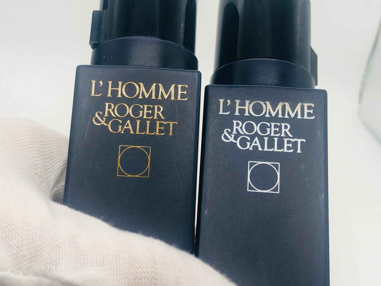 Due flaconi di Profumo Homme Roger Gallet Vintage, uno con etichetta dorata e l'altro argentata