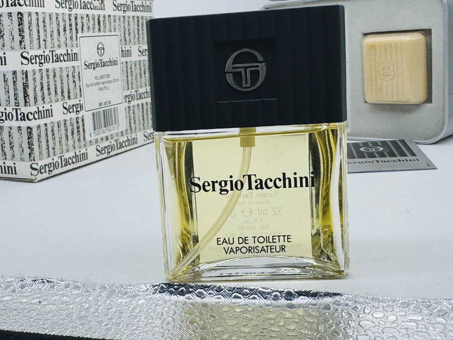 Flacone di profumo Sergio Tacchini Uomo, Eau de Toilette in confezione elegante e moderna