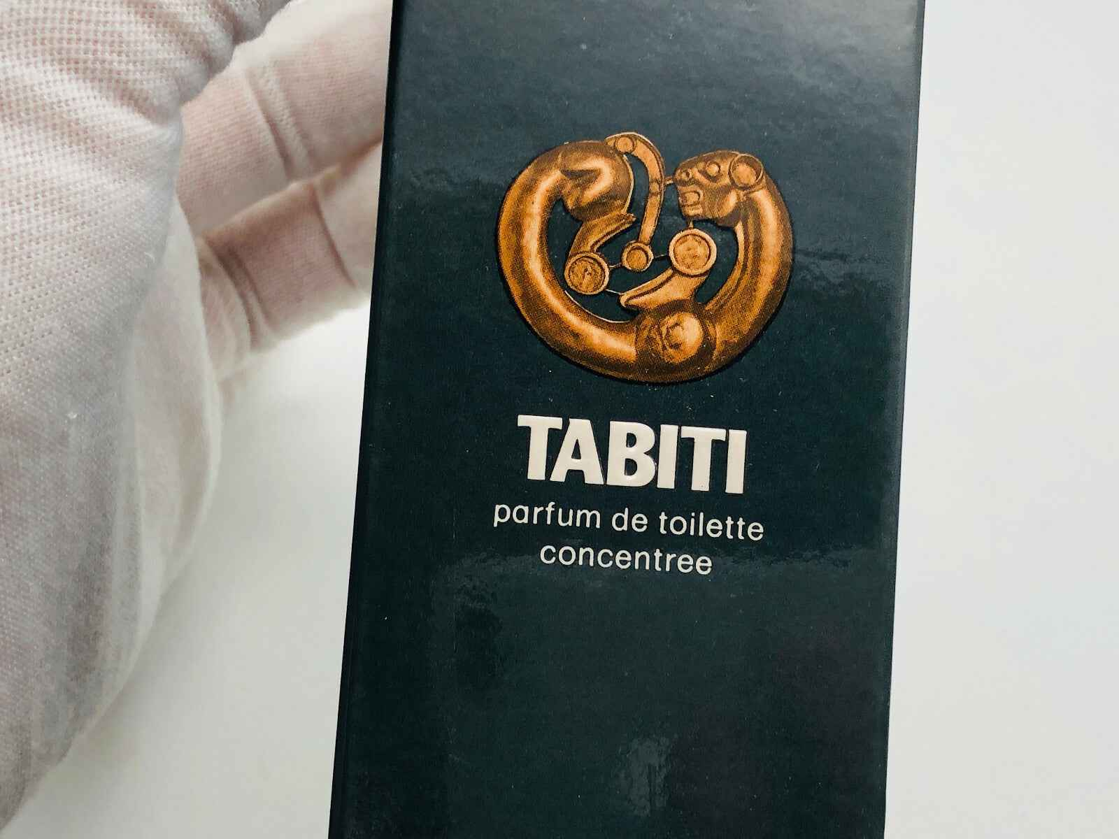 Scatola del Profumo Tabiti Sojuz Vintage con design elegante e logo dorato