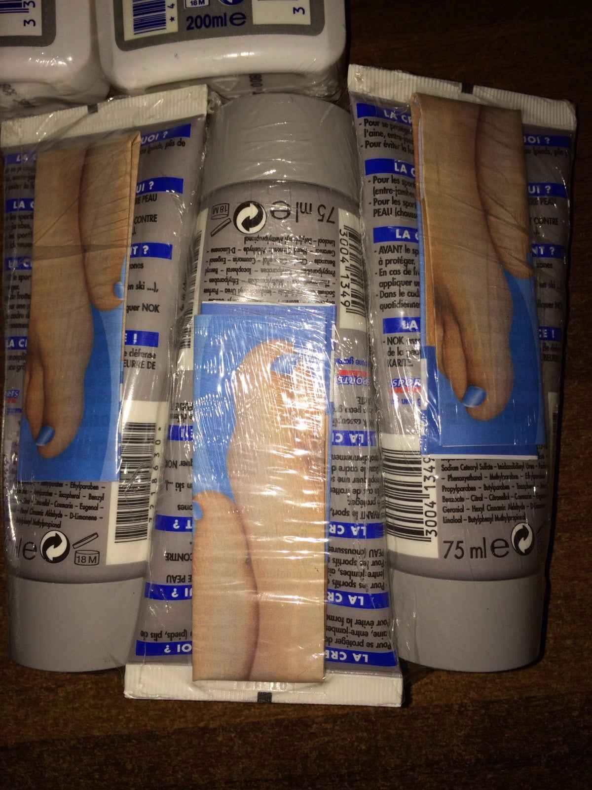 Crema Akileine Kimas per il trattamento delle mani, confezione da 75 ml, ideale per la cura quotidiana