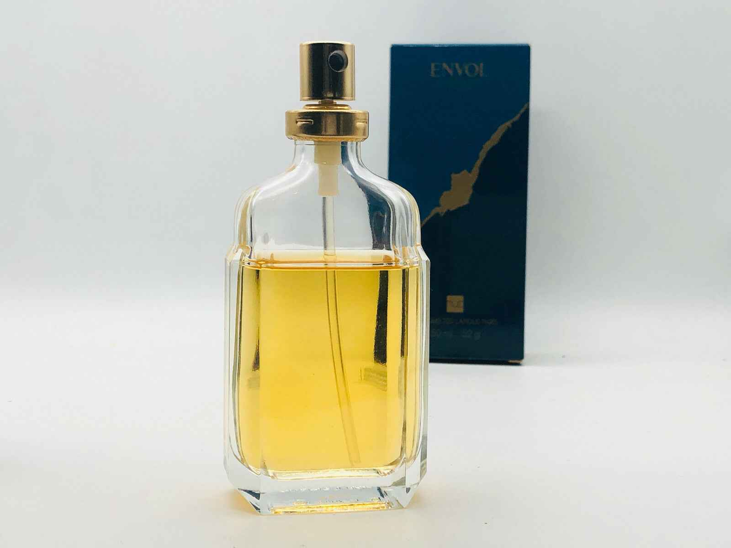 Profumo Ted Lapidus Envol Vintage in flacone elegante con spruzzatore dorato e confezione blu