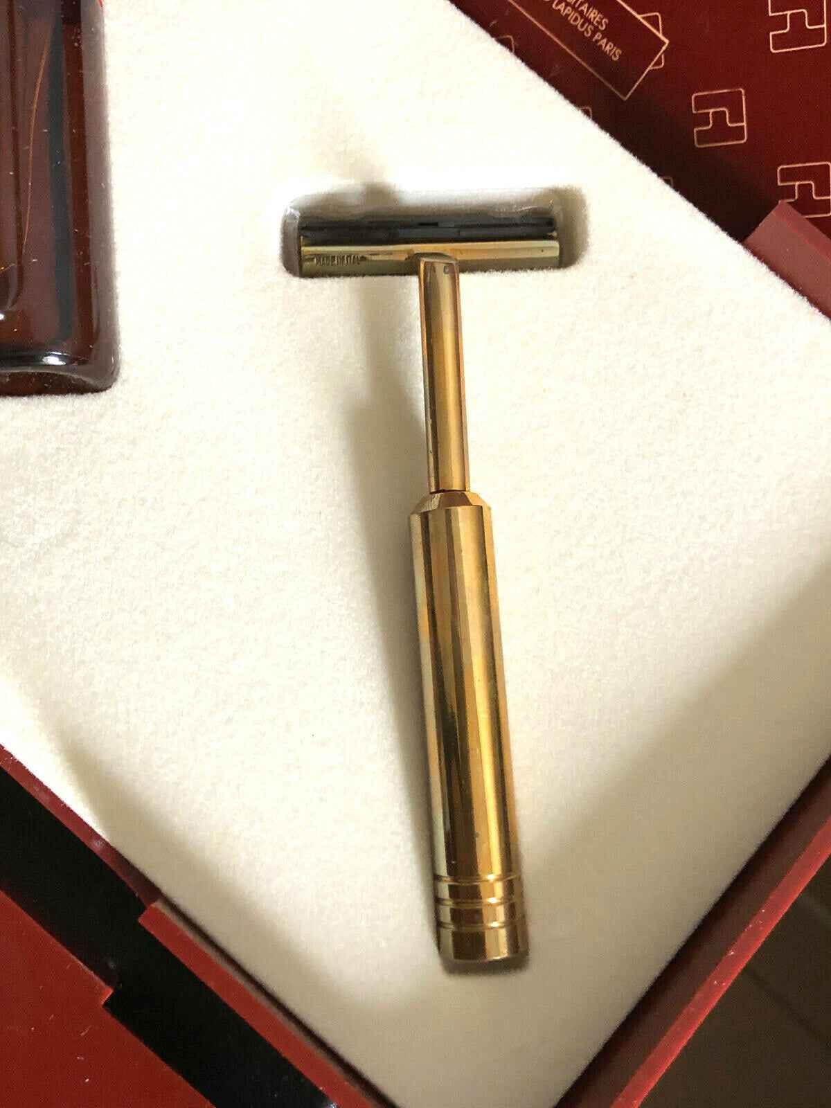 Rasoio da barba in metallo dorato vintage Ted Lapidus Pour Homme in confezione elegante