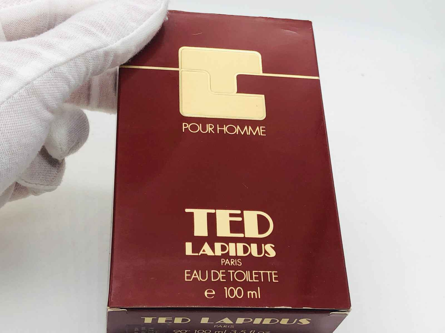 Confezione di Ted Lapidus Pour Homme Vintage Eau de Toilette da 100 ml con design elegante