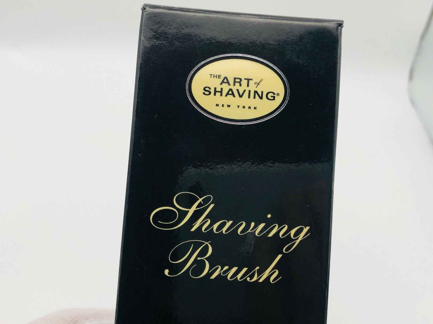 Pennello Tasso Silvertip de The Art Of Shaving, ideale per una rasatura accurata e confortevole