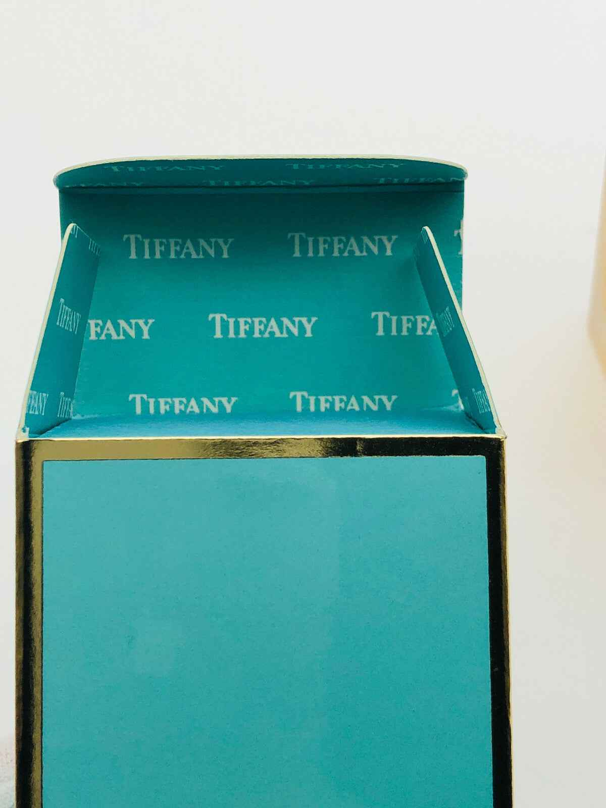 Scatola di profumo Tiffany Donna Vintage con logo interno in carta blu Tiffany