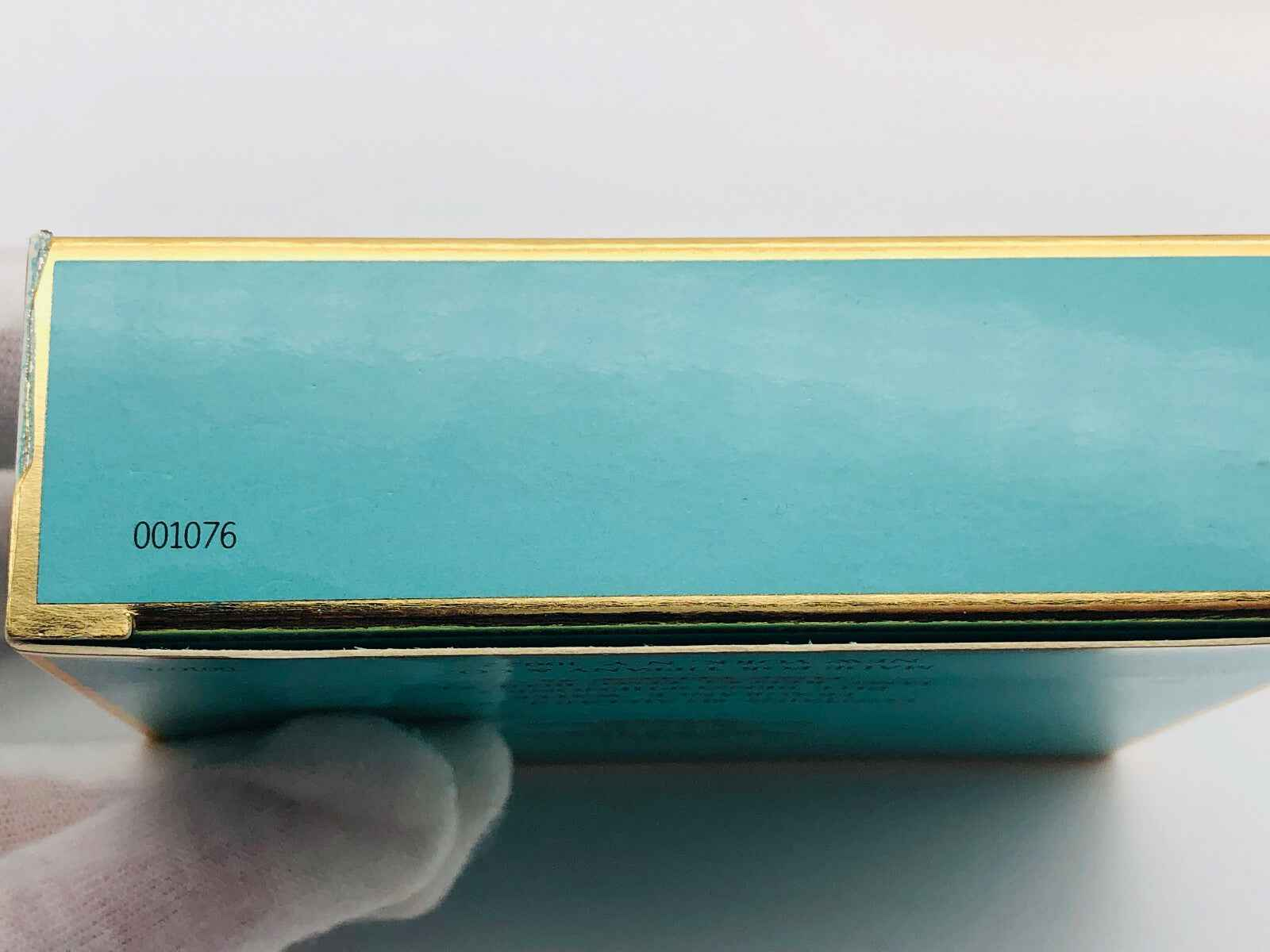 Scatola del Profumo Tiffany Vintage Donna con finitura blu e dettagli dorati