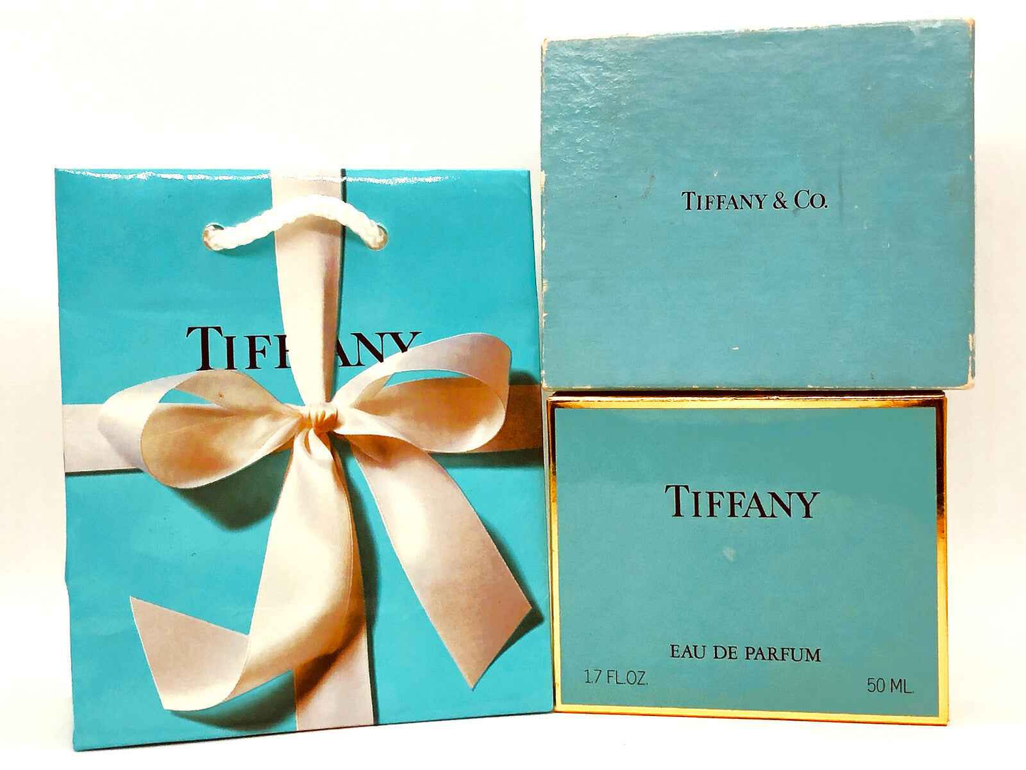 Scatola di profumo Tiffany Vintage Donna con confezione iconica Tiffany & Co e nastro di raso