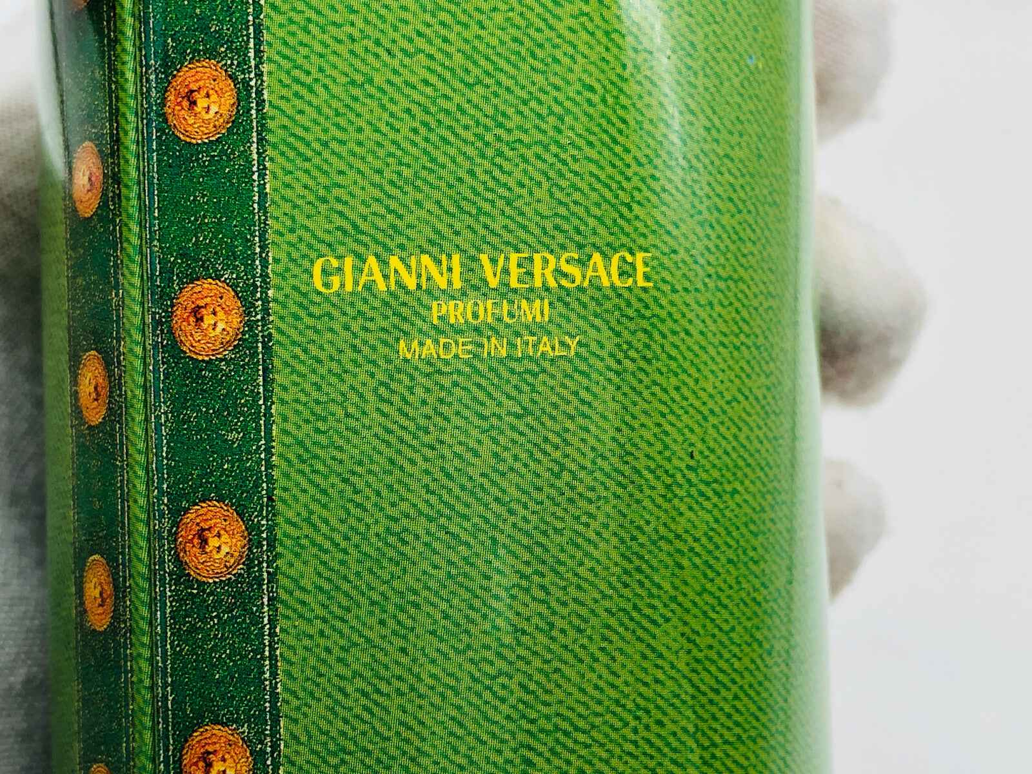 Profumo Versace Green Jeans in confezione verde con dettagli dorati, prodotto in Italia