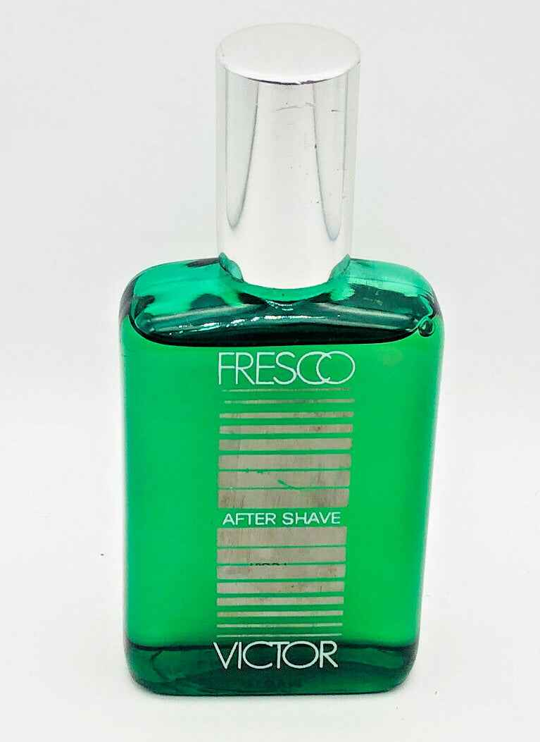 Dopo barba Victor Fresco Vintage in bottiglia verde con tappo argentato per una freschezza duratura