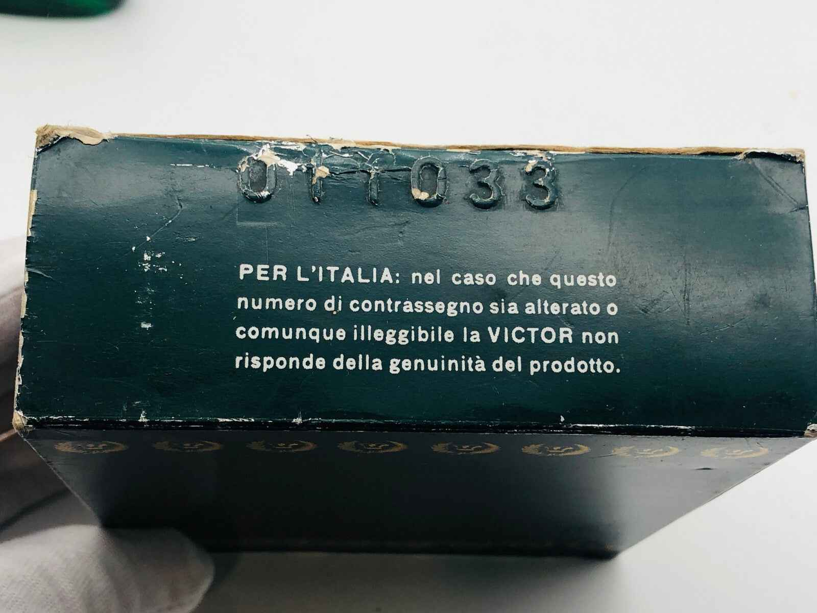 Scatola di Profumo Silvestre Vintage firmata VICTOR con etichetta originale e numeri di serie