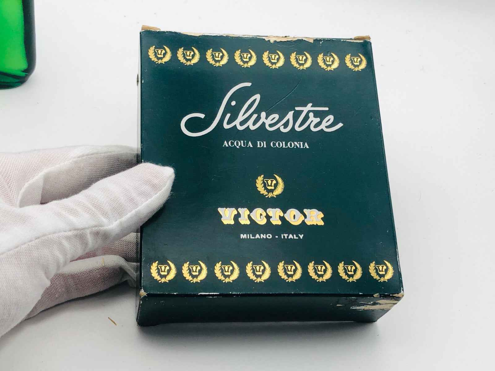 Scatola di Profumo Silvestre Vintage VICTOR Acqua di Colonia con design elegante e vintage