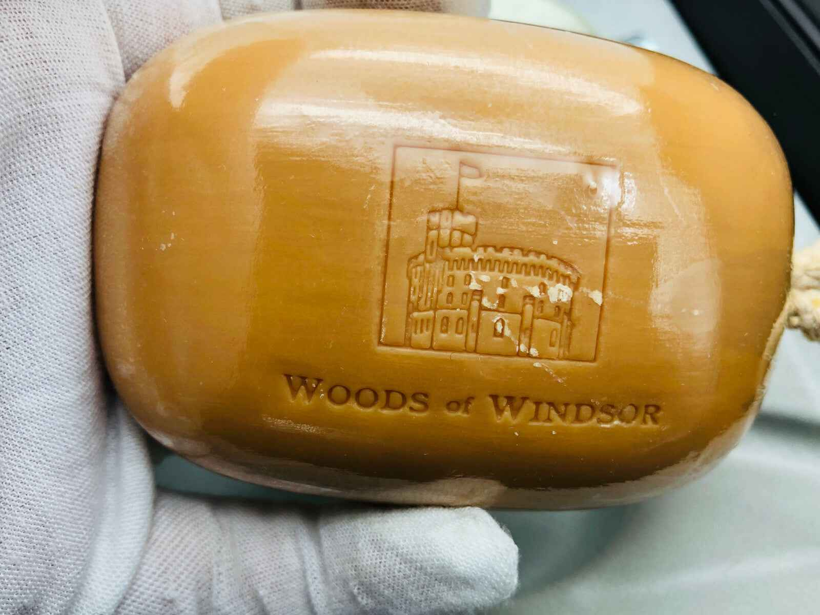 Sapone artigianale Woods Of Windsor Gift Set con incisione del castello, ideale per un regalo di lusso