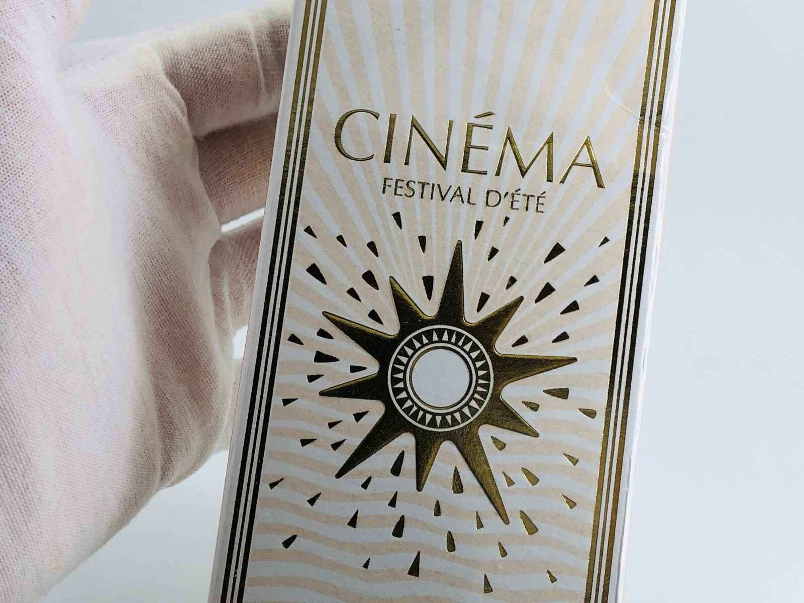 Ysl Cinema Festival D'Ete profumo con elegante confezione dorata e design solare