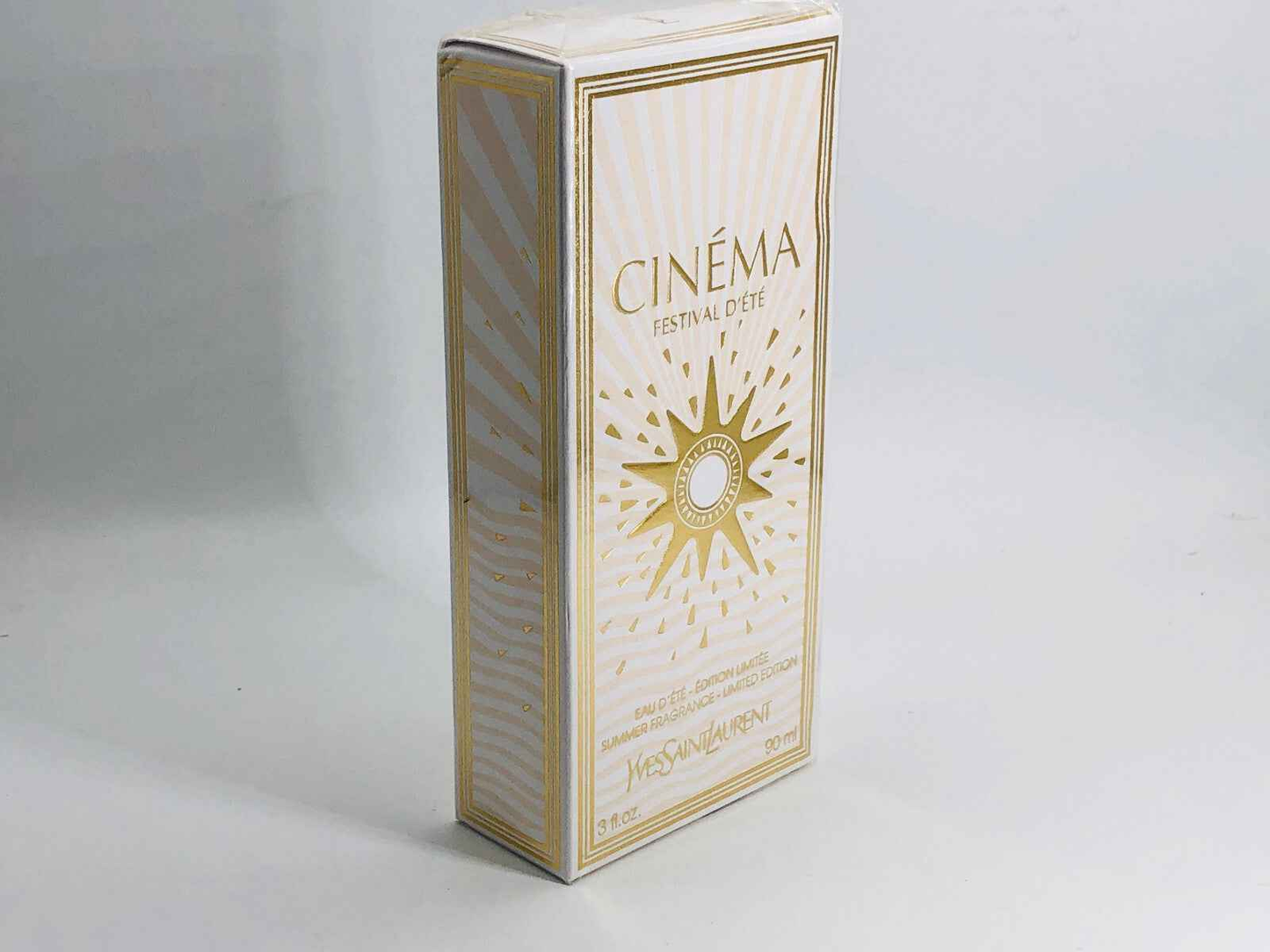 Confezione di Ysl Cinema Festival D'Ete con design elegante e dettagli dorati per un profumo esclusivo
