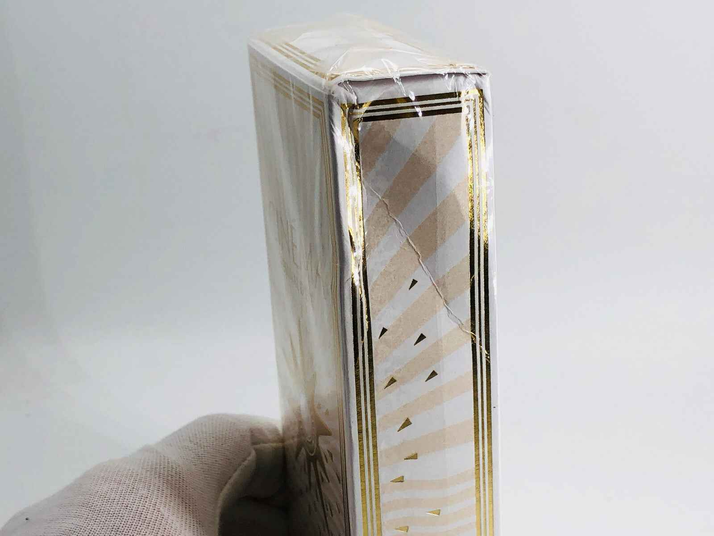 Scatola del profumo Ysl Cinema Festival D'Ete con design elegante e dettagli dorati