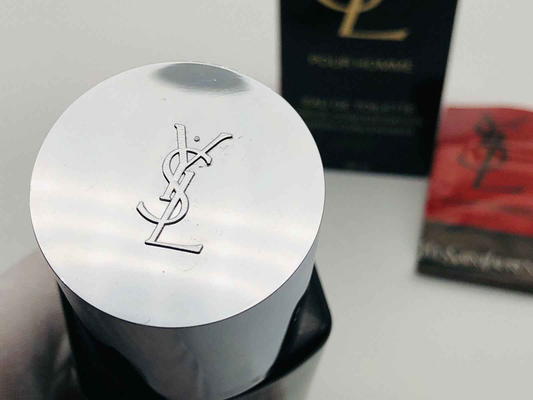Pulsante superiore del profumo Ysl Pour Homme Vintage con logo YSL e confezione elegante