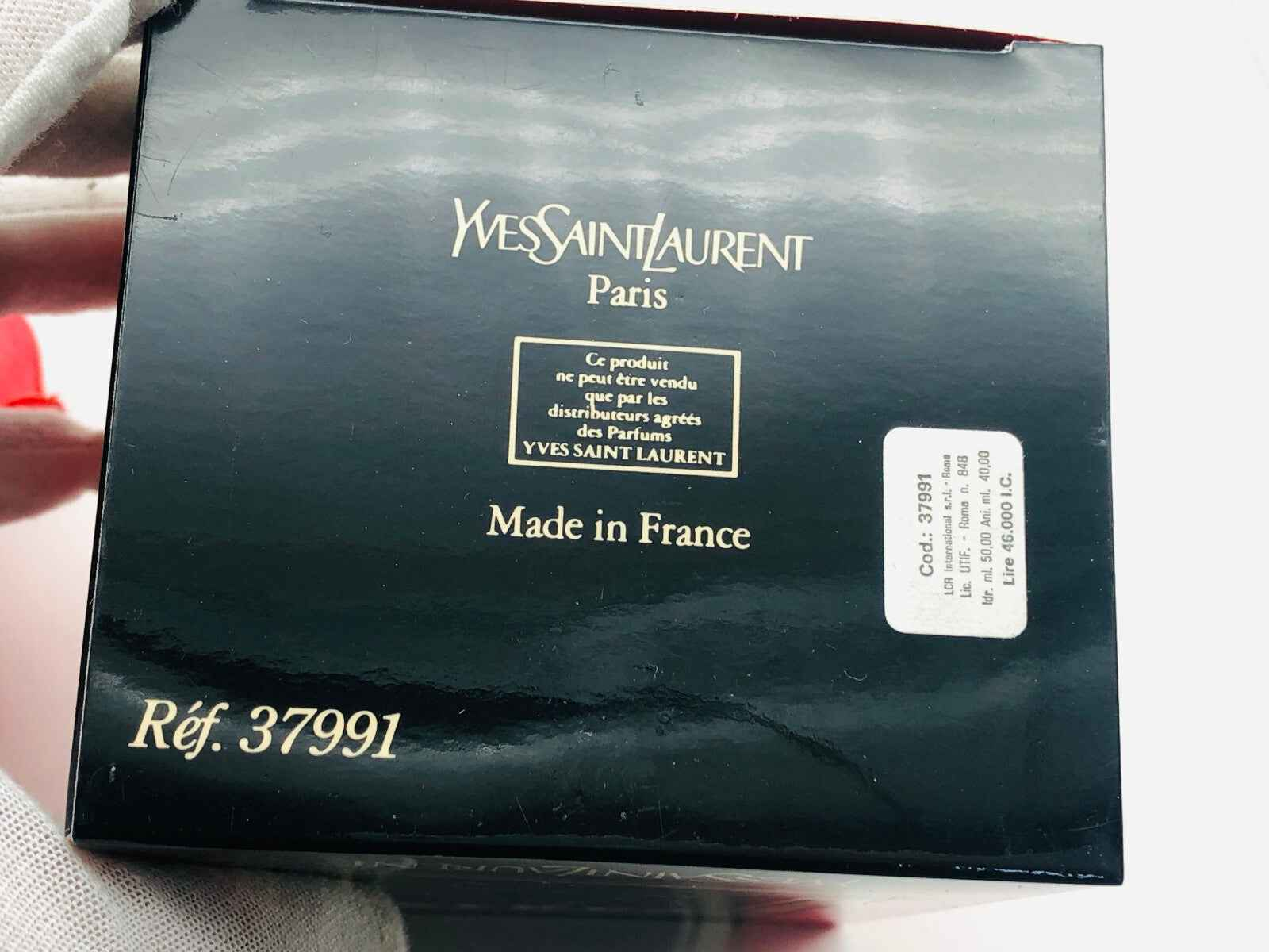 Scatola del profumo Vintage Ysl Paris di Yves Saint Laurent, realizzata in Francia, elegante design nero