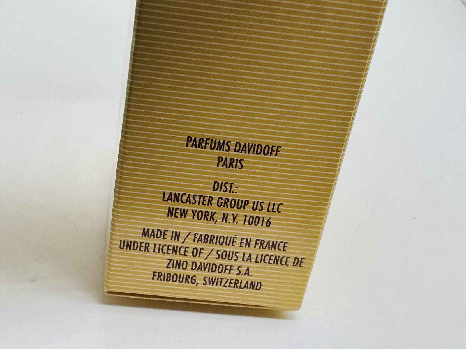 Confezione del profumo Zino Davidoff Vintage con dettagli sul produttore e origine in Francia