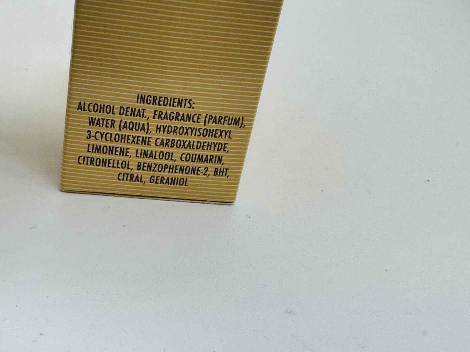 Scatola di Profumo Zino Davidoff Vintage con ingredienti elencati sul retro