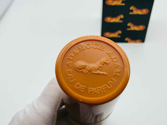 Tappo del profumo ADAM ADAMOUR VINTAGE con incisione e logo distintivo