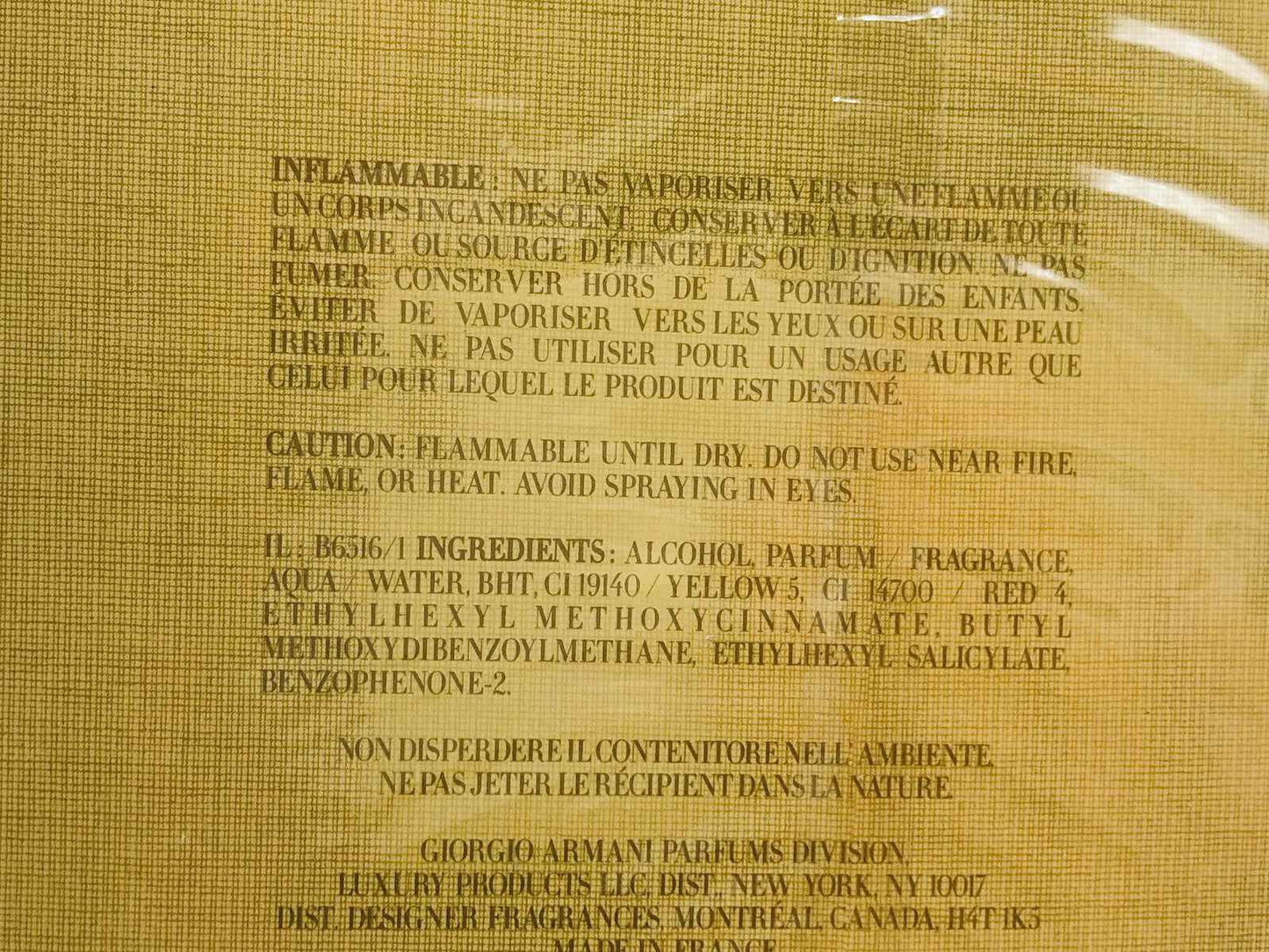 Etichetta di profumo Armani Sensi Vintage con ingredienti e avvertenze per l'uso sicuro