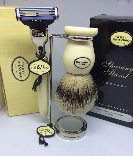 Set da barba The Art Of Shaving con pennello, rasoio e supporto in nickel per una rasatura elegante