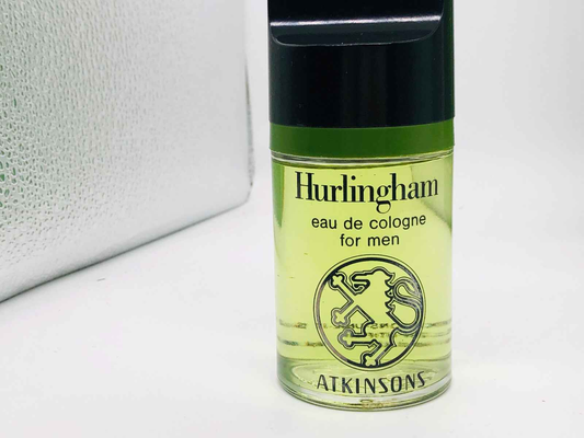 Profumo Atkinsons Hurlingham eau de cologne for men in a stylish green and clear bottle