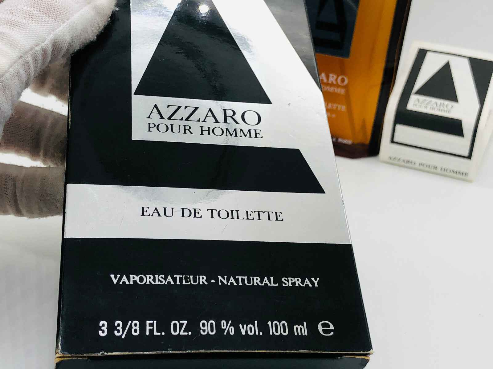 Scatola di profumo Azzaro Pour Homme Vintage Eau de Toilette da 100 ml con spray naturale