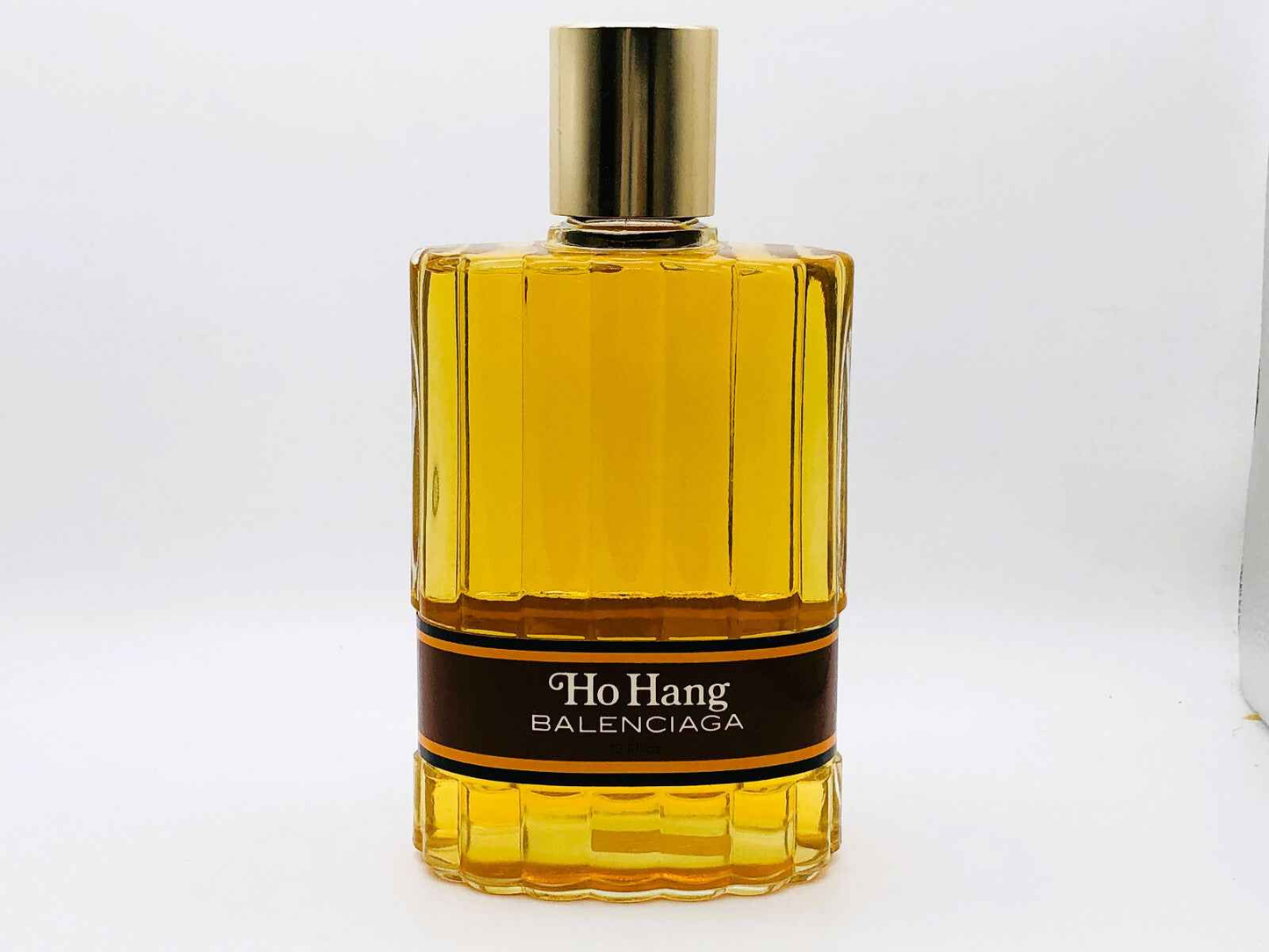 Flacone di profumo Balenciaga Ho Hang Vintage con design elegante e tonalità dorata