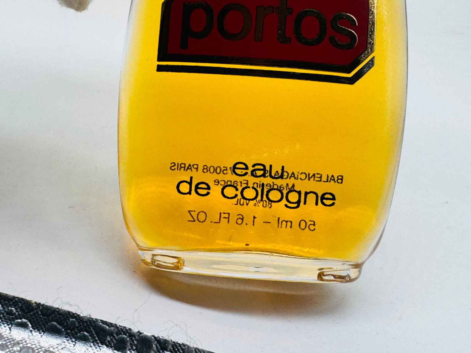 Flacone di Balenciaga Portos Vintage Eau de Cologne da 50 ml con etichetta distintiva