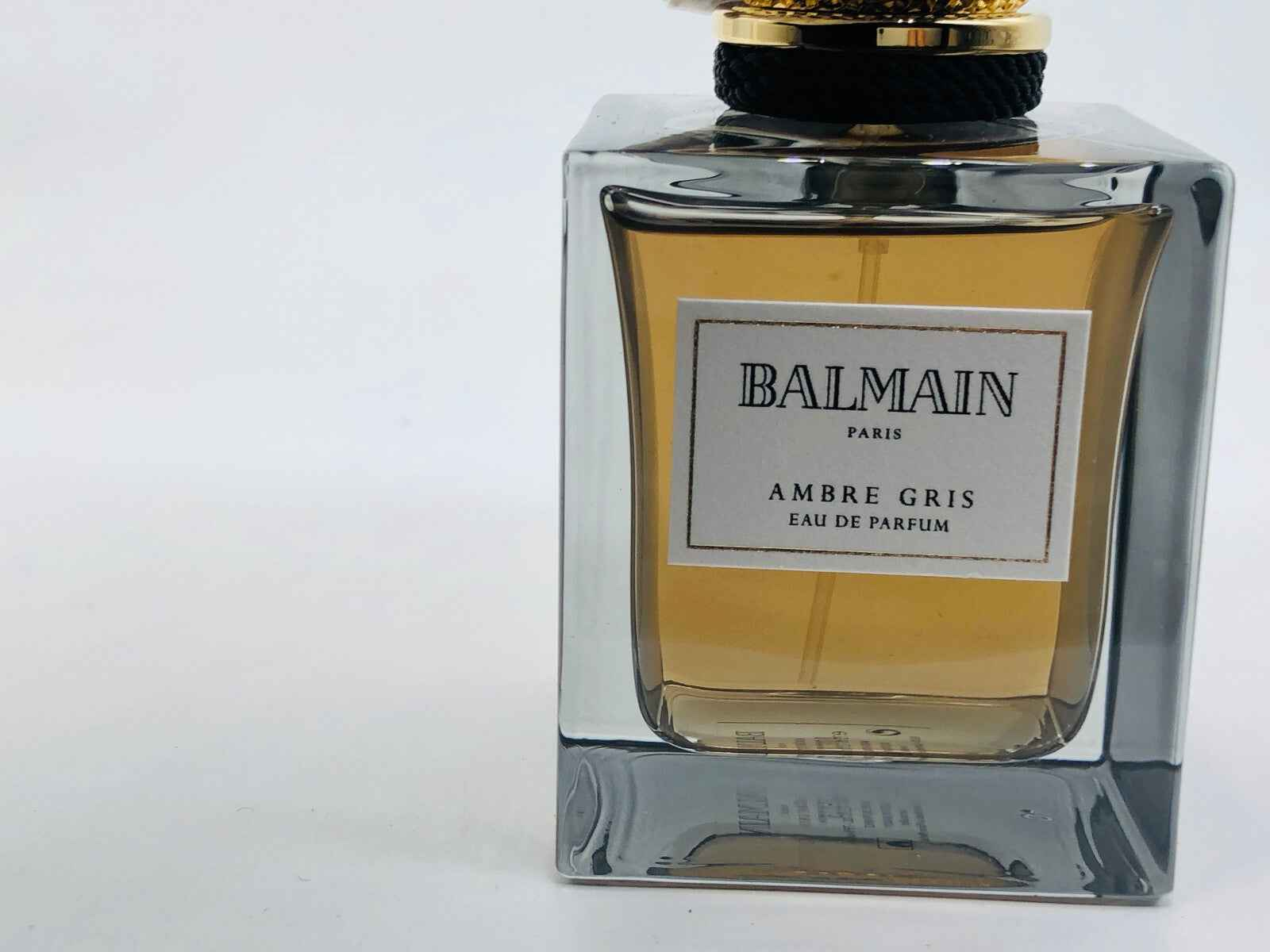Profumo Balmain Ambre Gris Vintage in bottiglia elegante con etichetta chiara