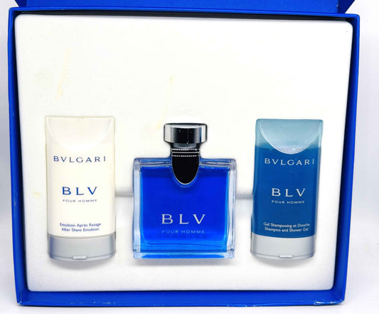 Set Bulgari Blu Pour Homme con profumo, dopobarba e gel doccia in confezione elegante